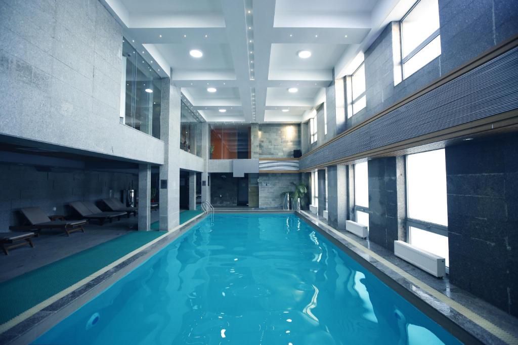 더 코퍼레이트 호텔 앤 컨벤션 센터