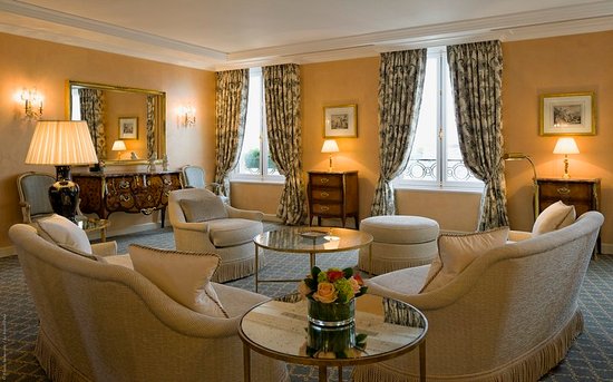 르 브리스톨 파리