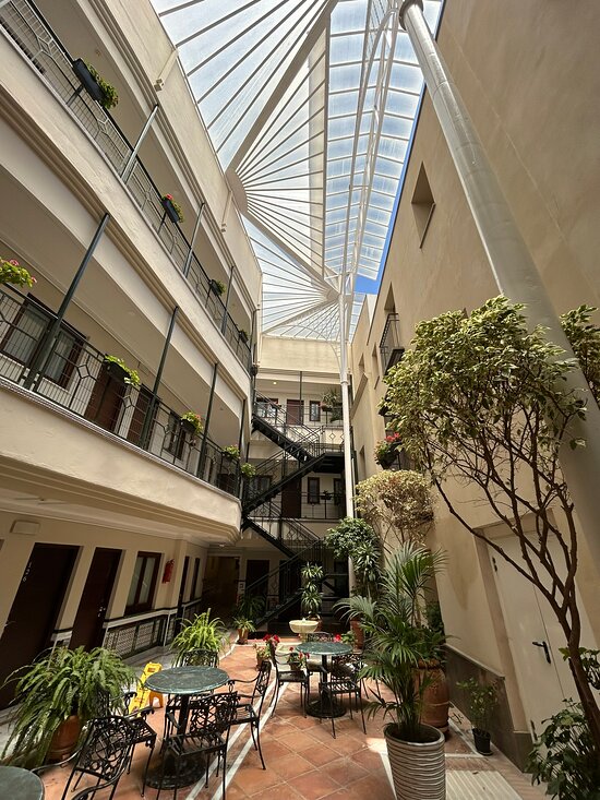 호텔 세르반테스