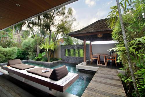 테갈 사리 어코모데이션